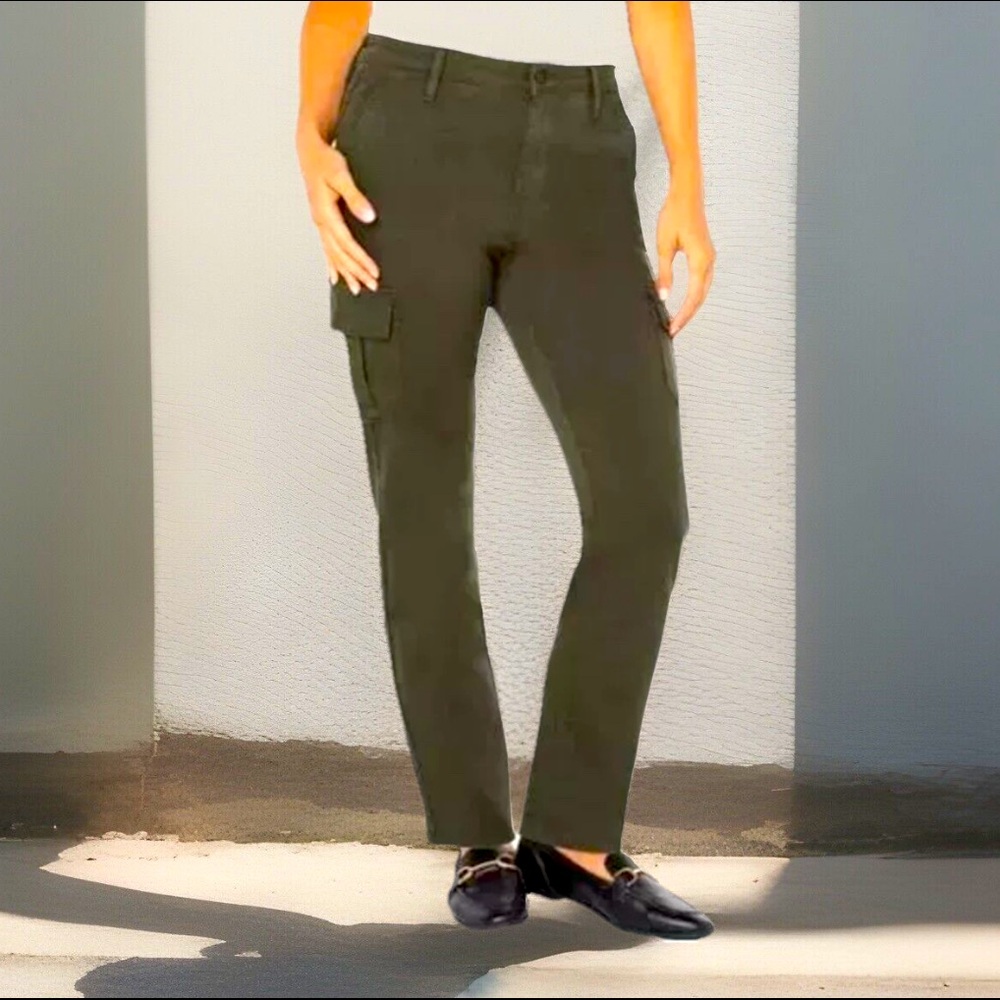 Well Worn Women's High Rise Cargo Jeans Olive Green Sz 12 Waist 32 Long NWT